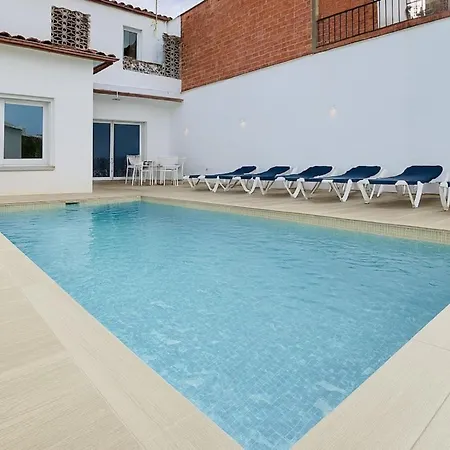 Sala Costabravasi Casa de vacances